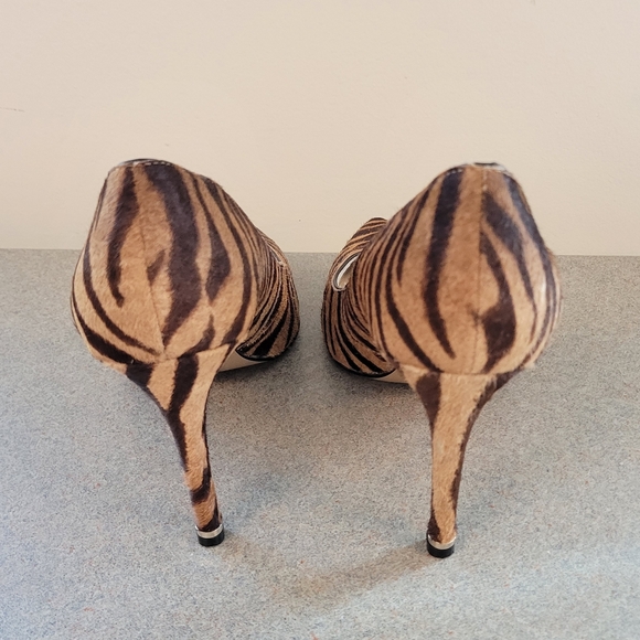 🤎Kenneth Cole Zebra Animal Print Pumps🤎 - Picture 2 of 5
